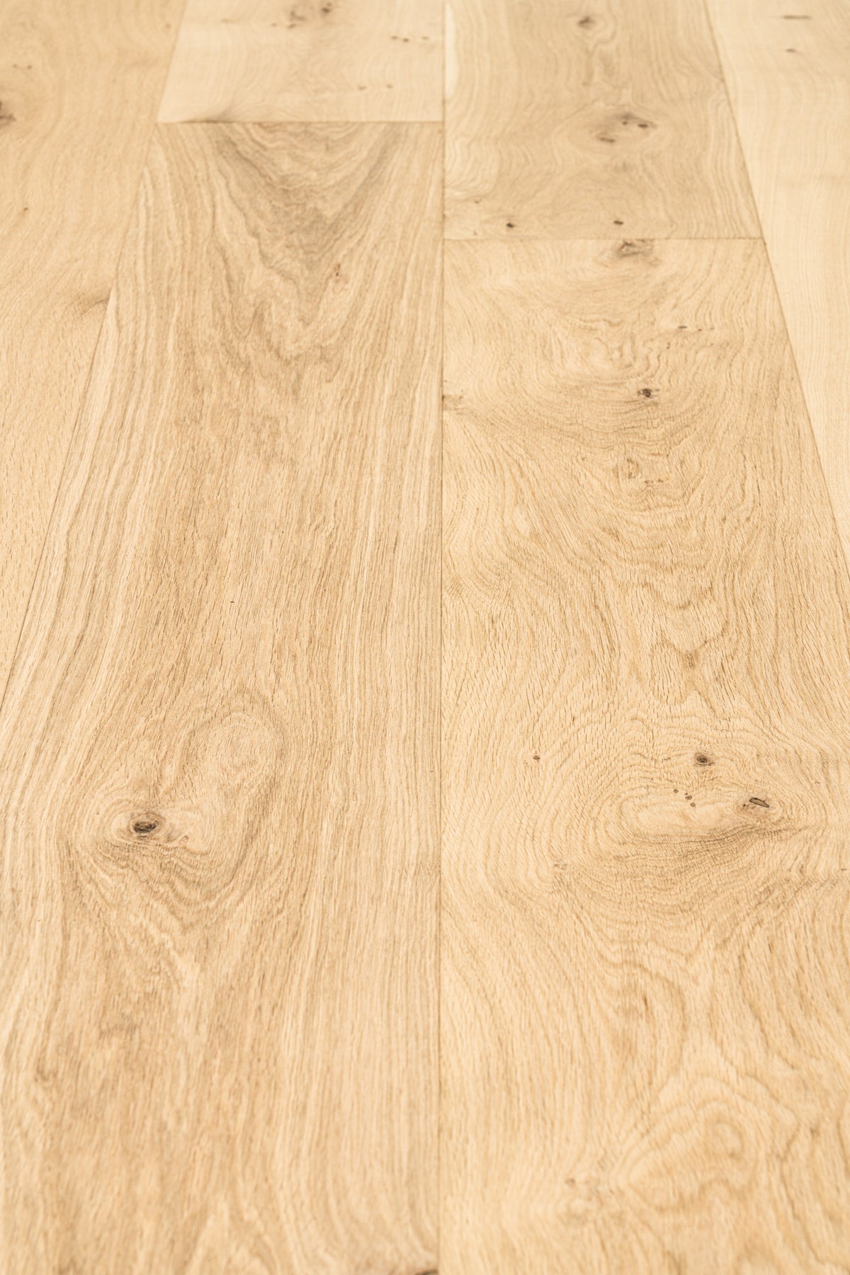 A photo of the Wildwood Grande floor in the colour Arvand.