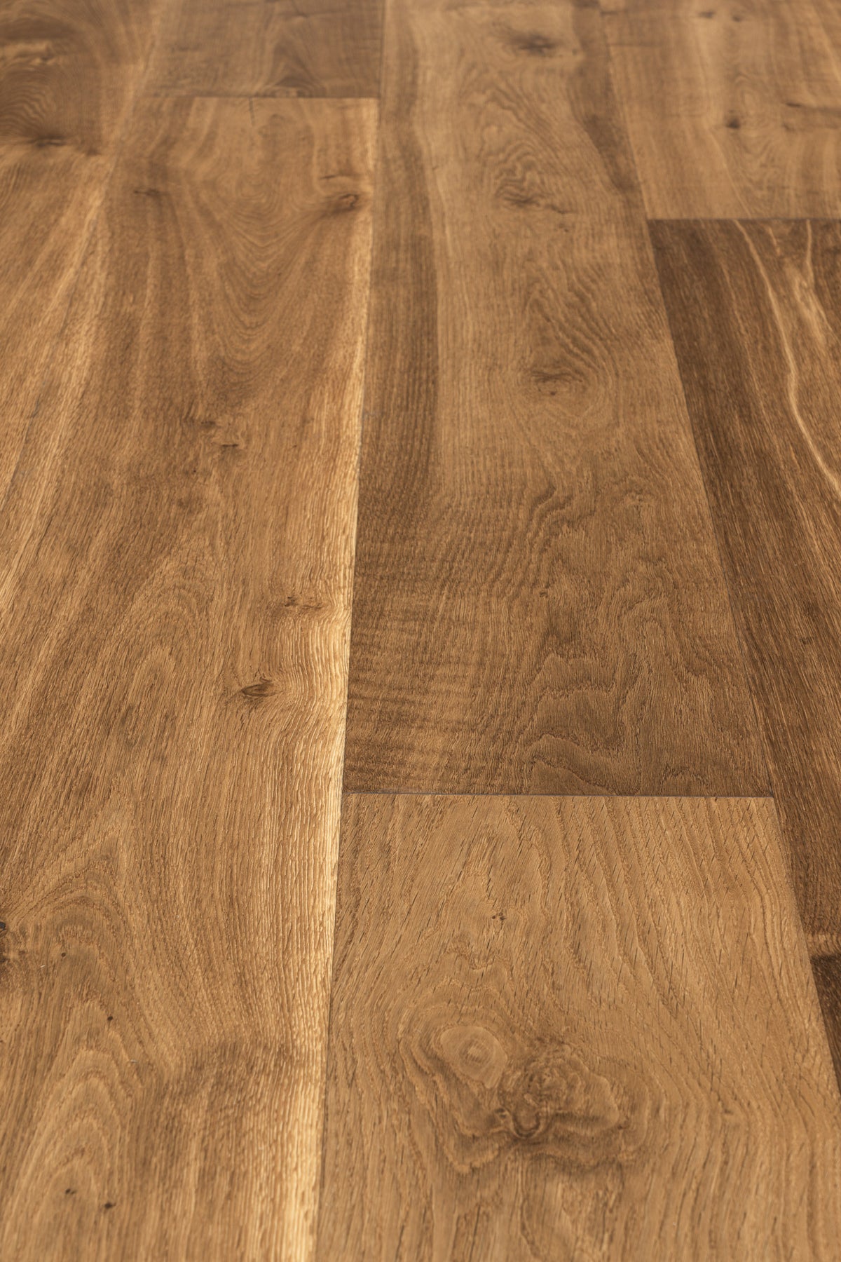 A photo of the Wildwood Grande floor in the colour Pisa.