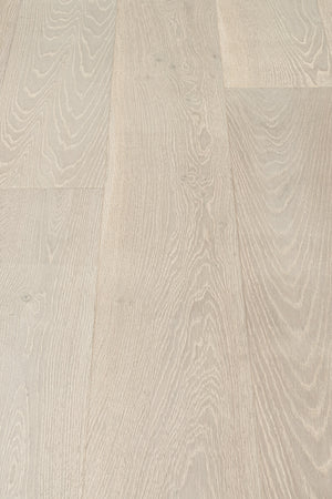 A photo of the Wildwood Grande floor in the colour Ronda.