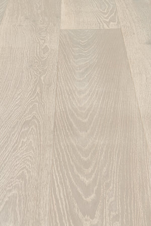 A photo of the Wildwood Grande floor in the colour Ronda.