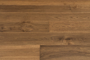 A photo of the Wildwood Grande floor in the colour Rosenheim.