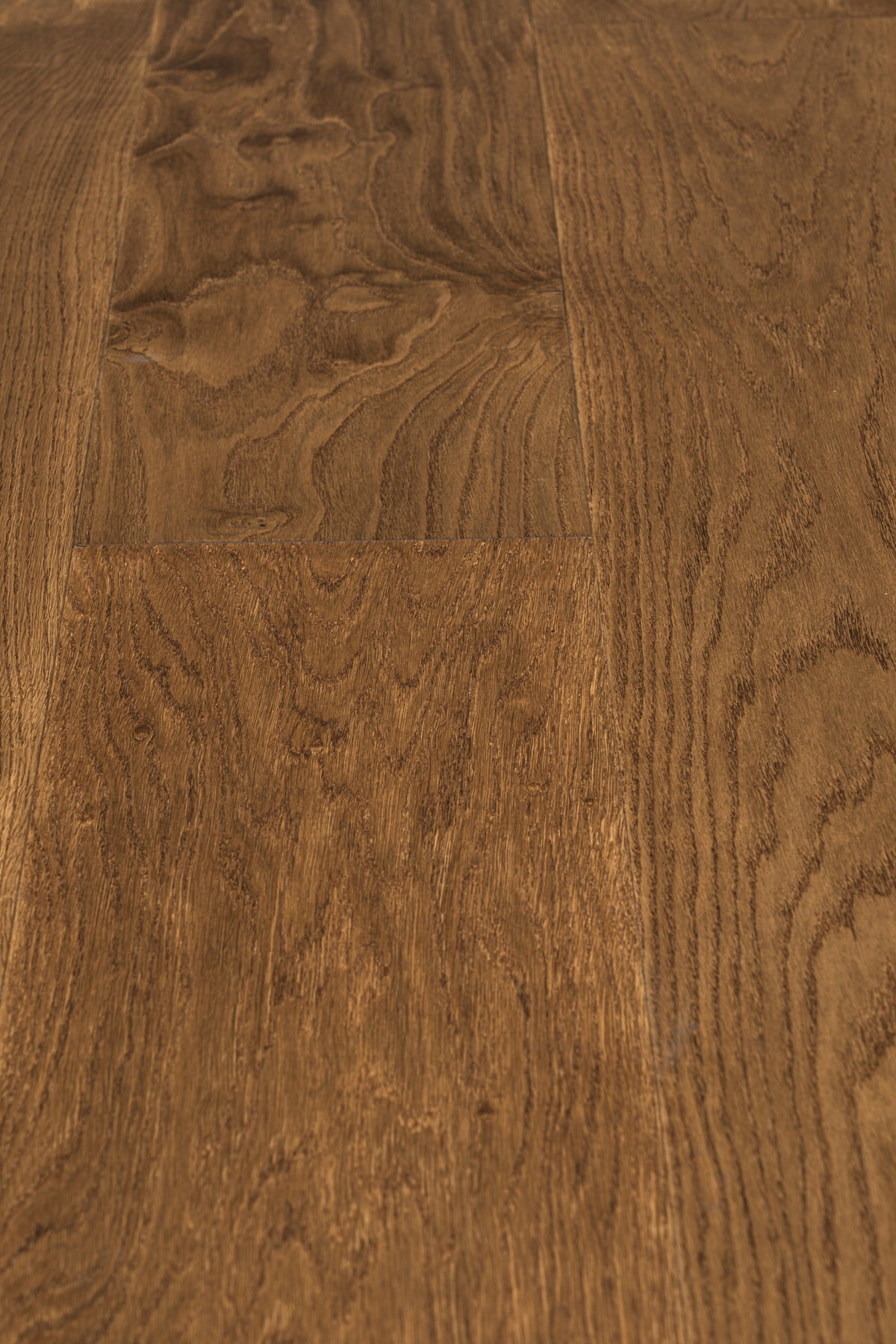 A photo of the Wildwood Grande floor in the colour Rosenheim.