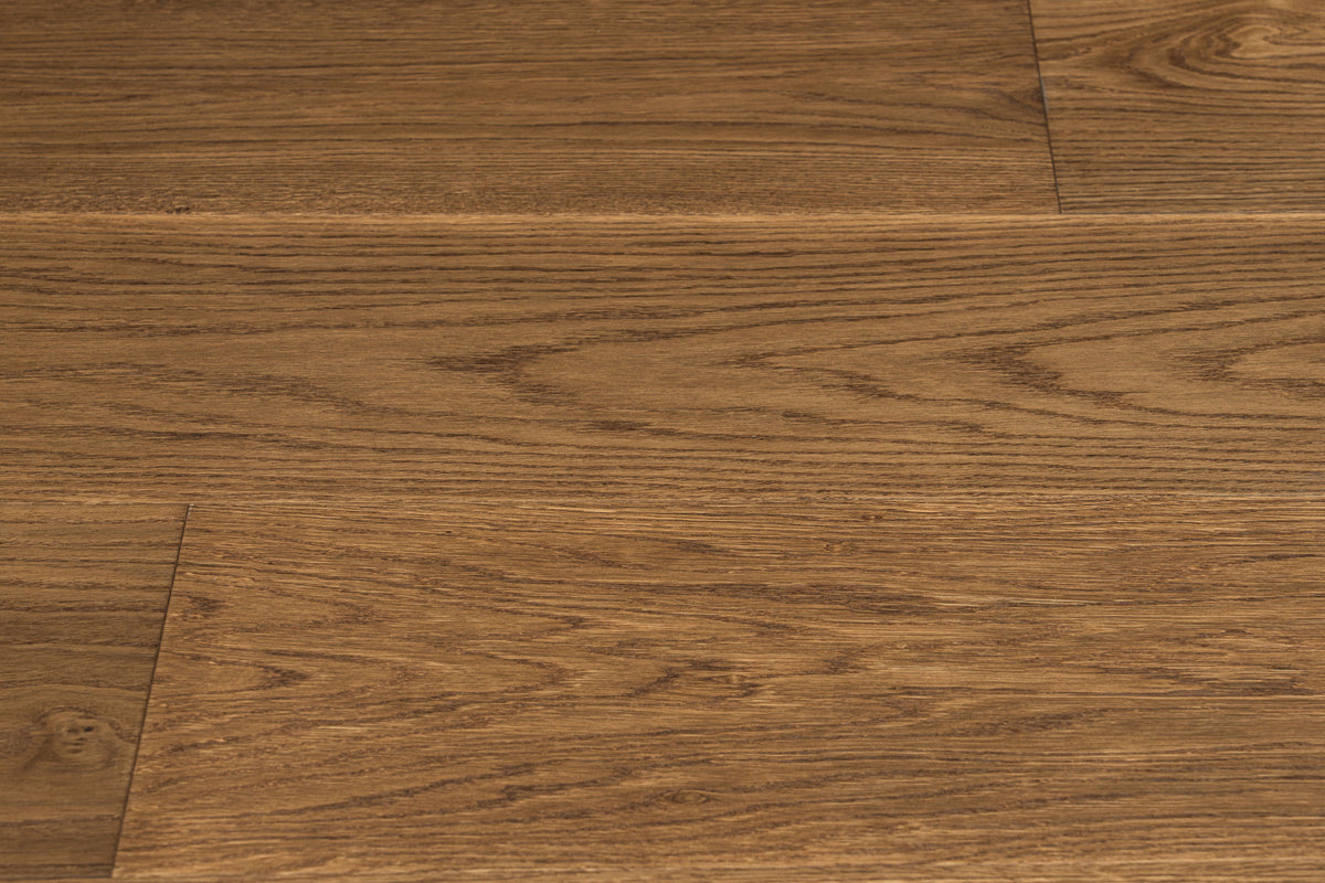 A photo of the Wildwood Grande floor in the colour Rosenheim.